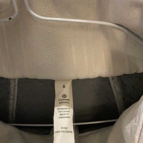Lululemon Off-white Swing-style Jacket - Picture 4 of 6